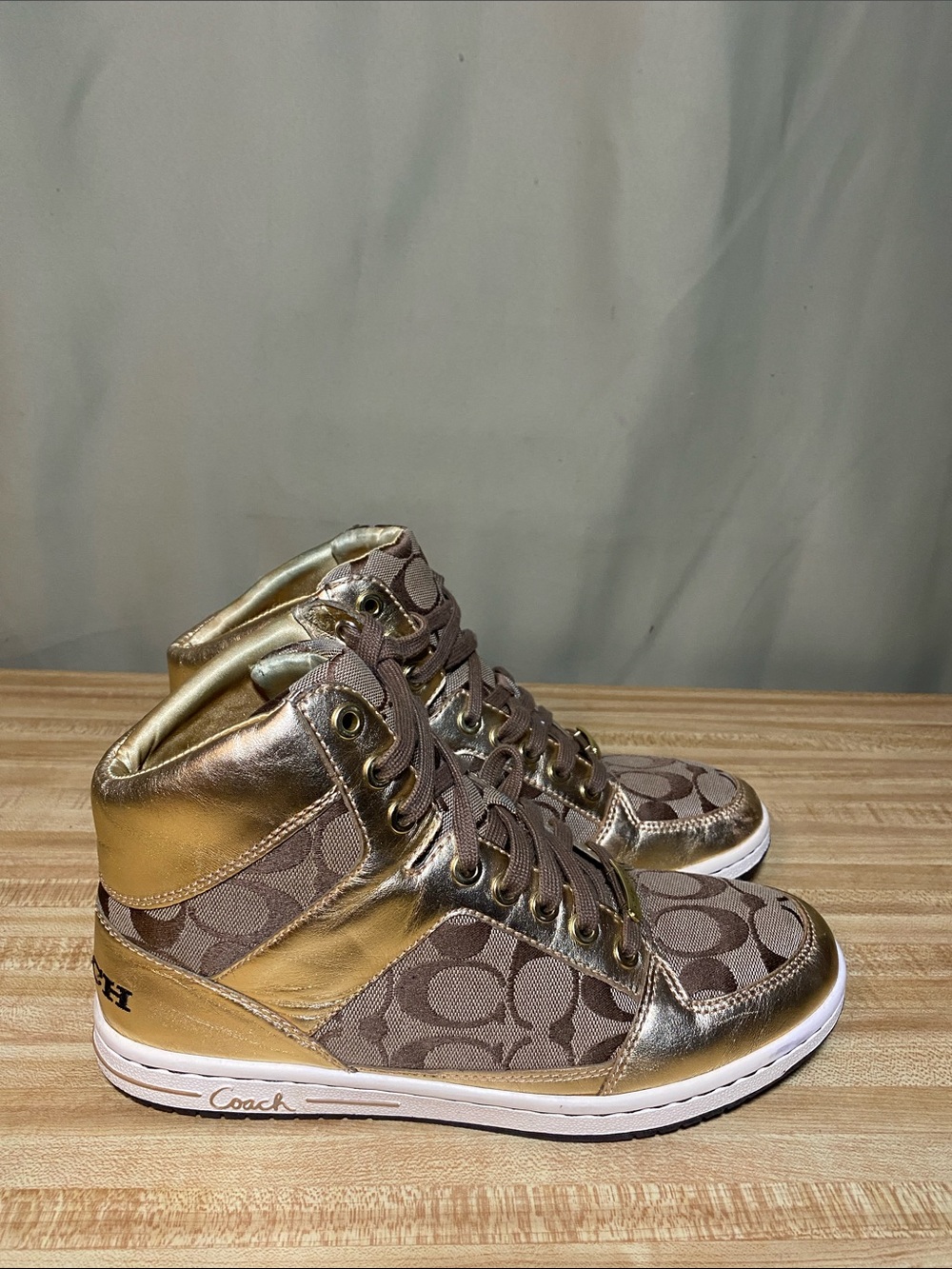 Vintage Coach NORRA Metallic Gold Ho Top Monogram C Sneakers 8.5M